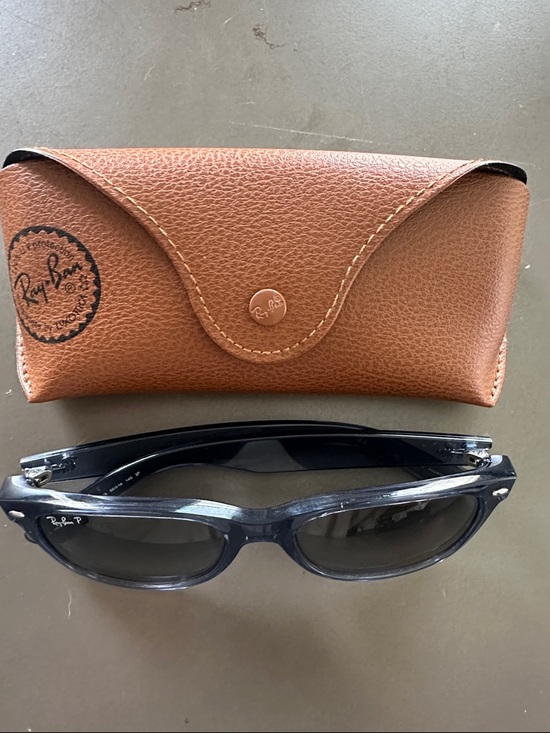 Ray-Ban New Wayfarer Sunglasses - Blue  with Grey Lenses Polarized RB2132 Unisex main image 8